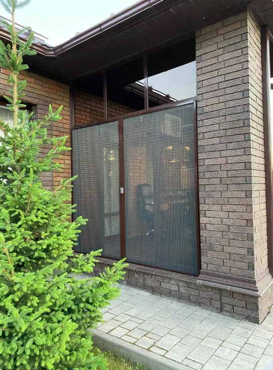 Установка новой москитной сетки